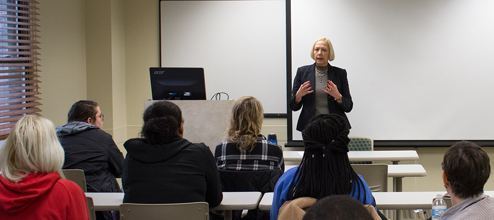 Pictured is Brenda Dare presenting to a the Business Models of SAE class. Photo by Brandy Richey.
