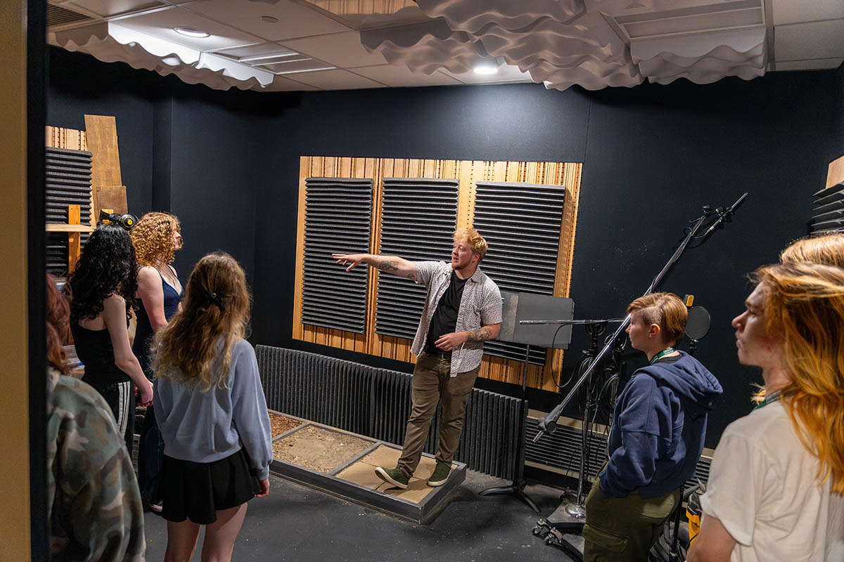 Sound Camp Instructor Chris Gonzalez teaches students in the Foley/ADR Studios.
