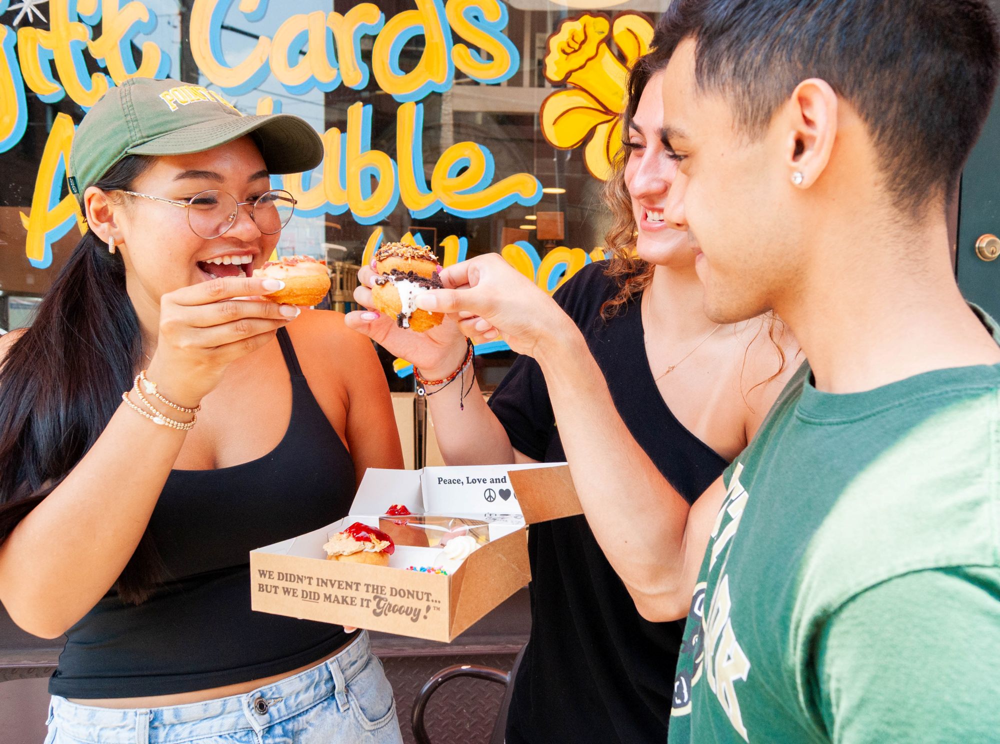 Photo by Dakota Nicholson. Point Park Students in the Strip District.