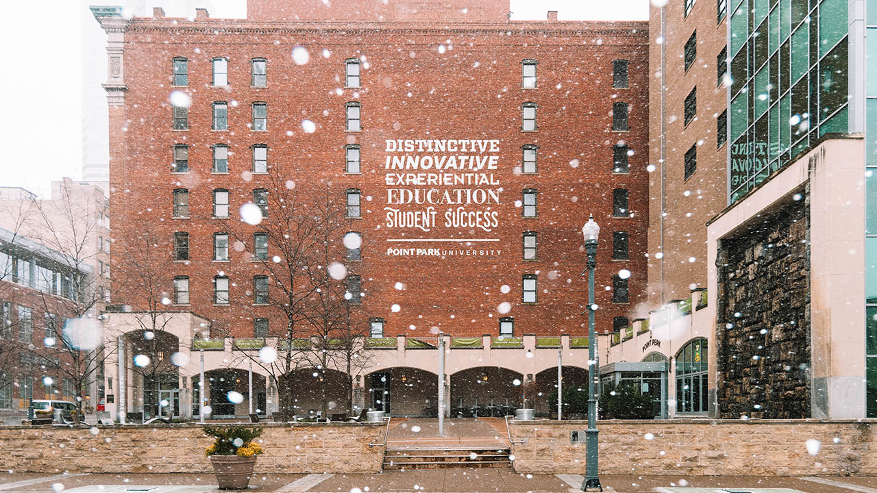 Snow falls on campus. Photo | Ethan Stoner