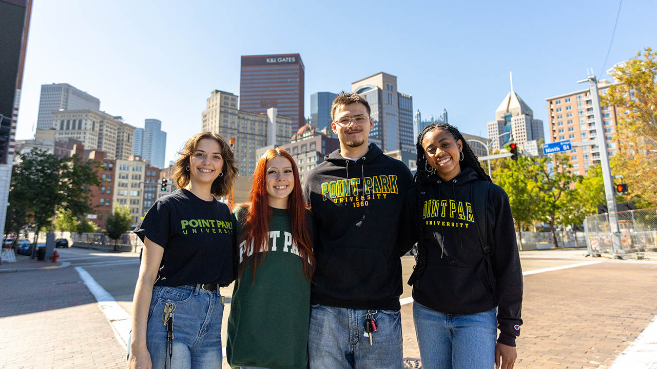 Students in Downtown Pittsburgh. Photo | Paul Koontz