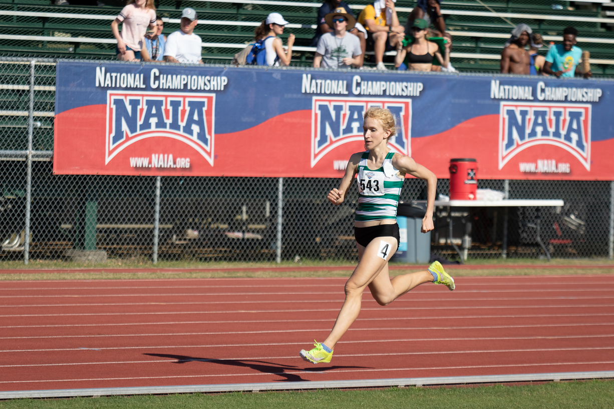 Anna Shields at NAIA outdoor meet