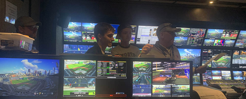 Sports communication majors tour PNC Park.