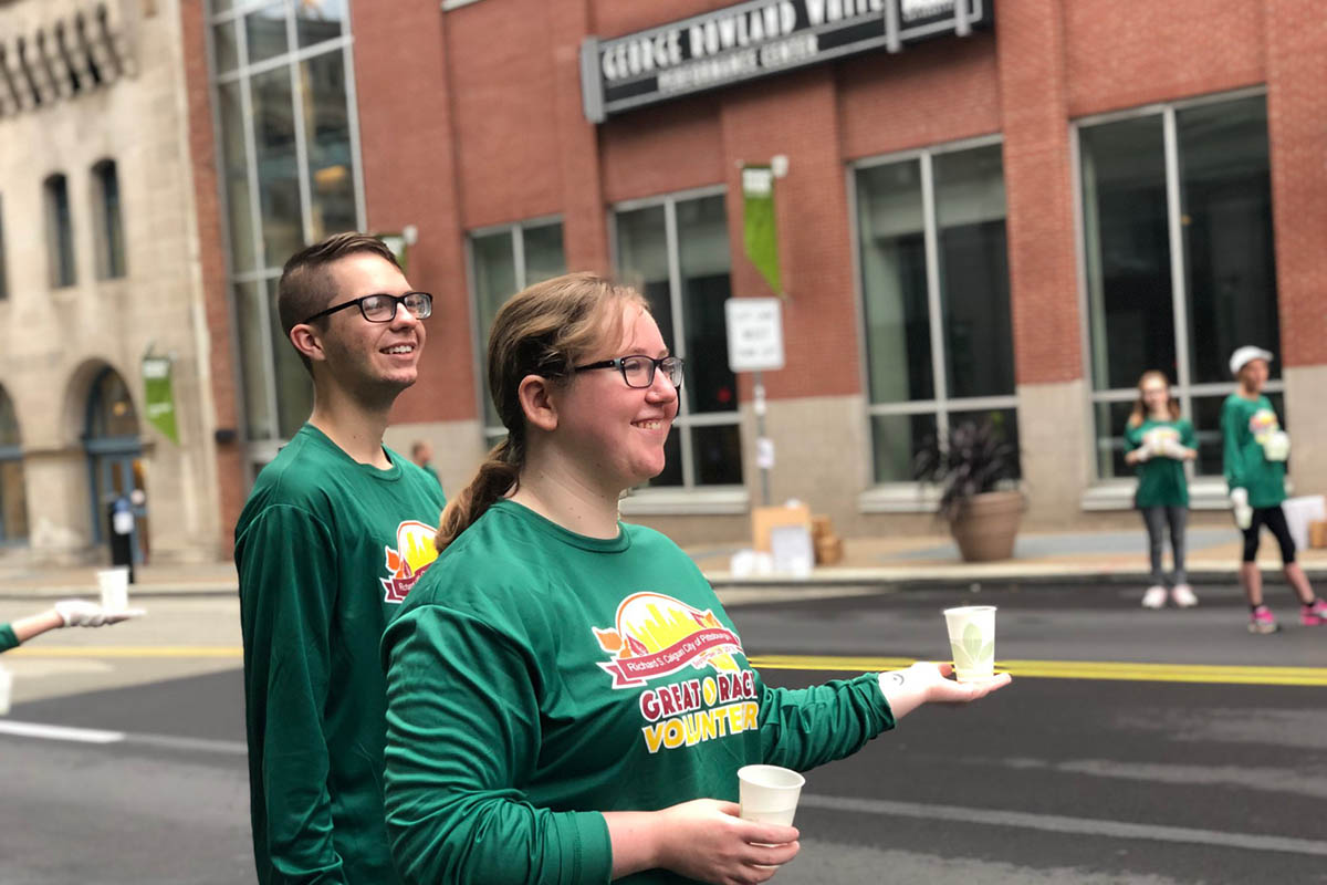 Honors Program students volunteer at the Great Race.