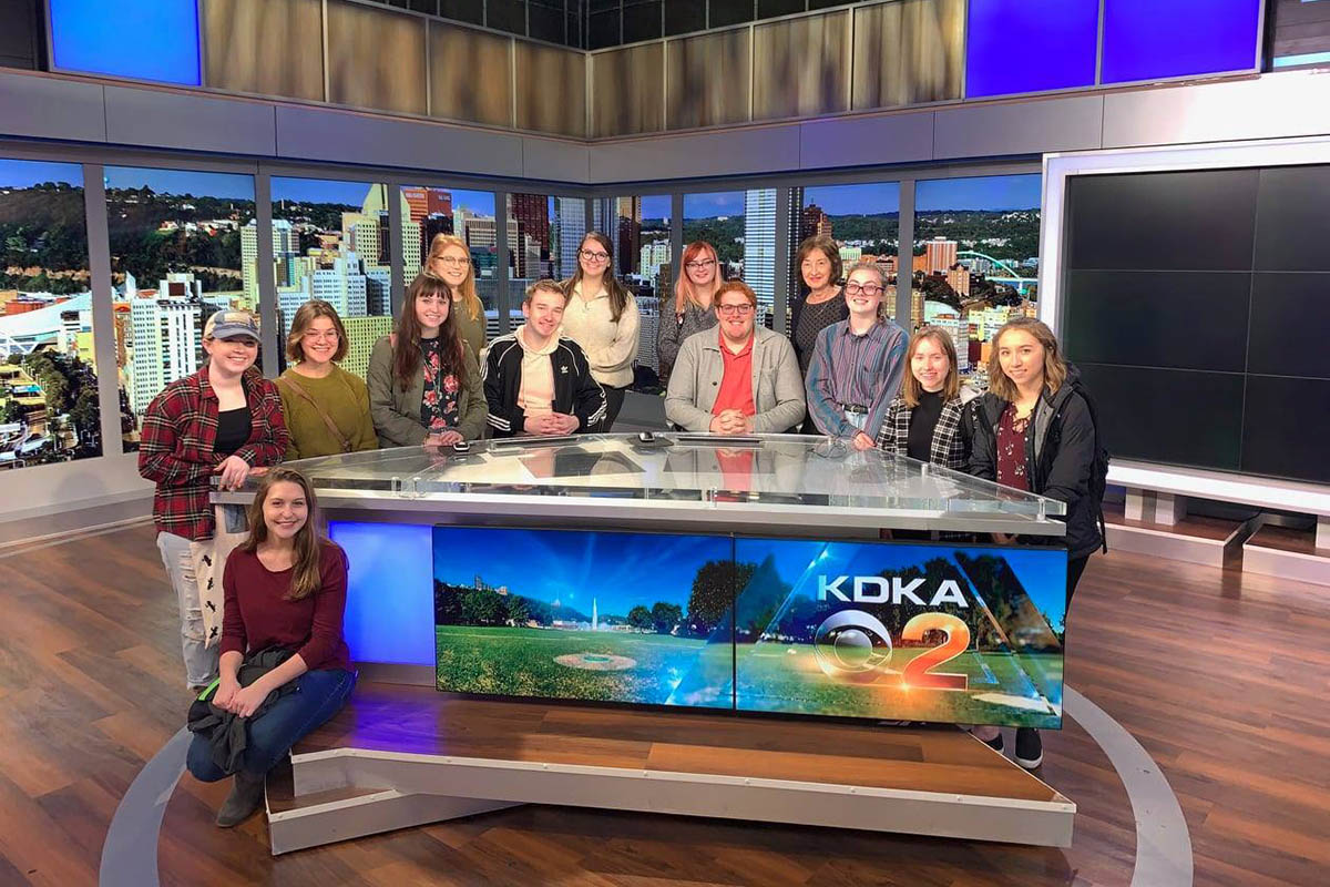 Honors Program students tour KDKA-TV.
