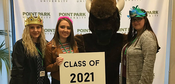 Pictured are Point Park University incoming Fall 2017 freshmen. | Photo by Sydney Patton
