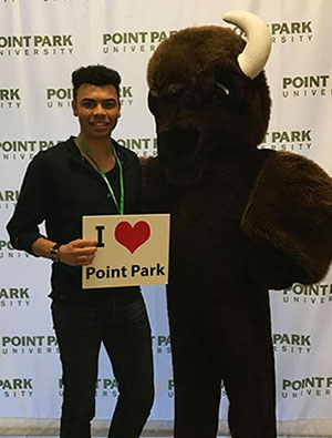 Pictured is a Point Park University incoming Fall 2017 freshman. | Photo by Sydney Patton