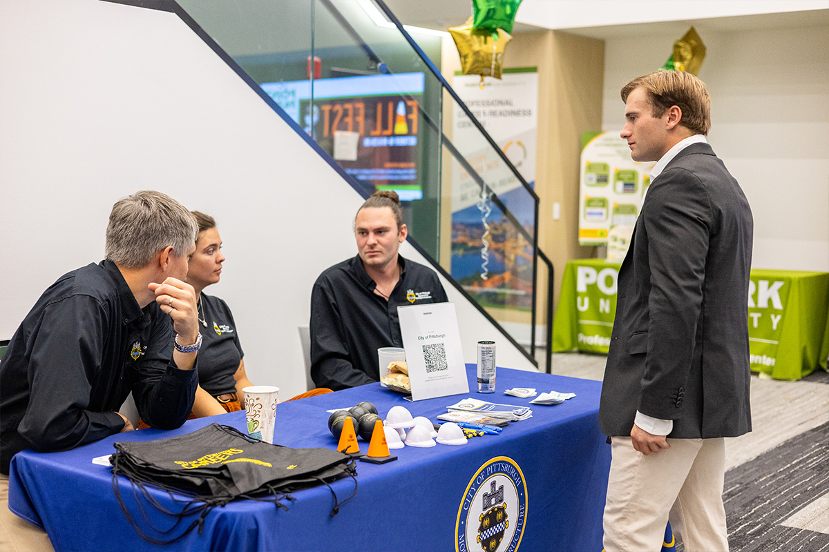 Pictures of students at the 2025 ESWP Career Fair.