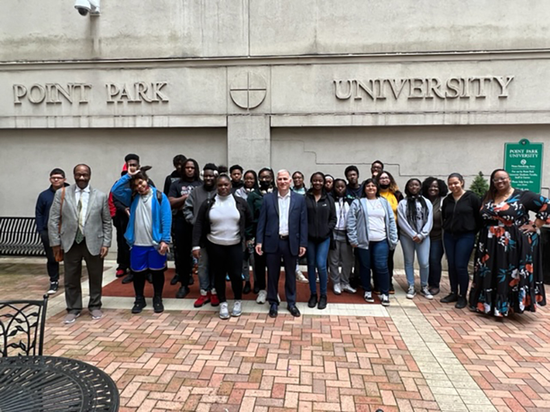 The Rising Brothers and Sisters program welcomed 10th and 11th grade students from Aliquippa High School to Point Park's campus this spring. They took part in discussions on topics related to FAFSA, financial aid, personal budgeting, the admissions process and received a tour of the campus.