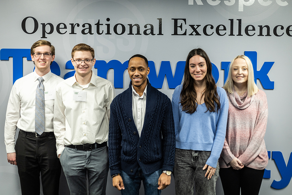 Pictured from left to right are students Ken Lydic, Ian Flavin, Dontae Robinson, Madison Shick and Megan Locke at the U.S. Steel headquarters. Photo by Nathaniel Holzer '22, B.F.A in screenwriting major.