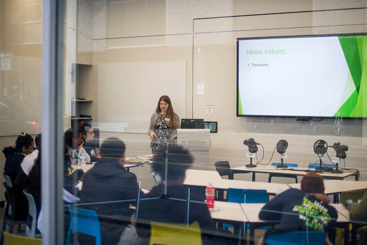 Stacey Federoff teaching a workshop for high school students in the CMI. Photo | Nate Smallwood