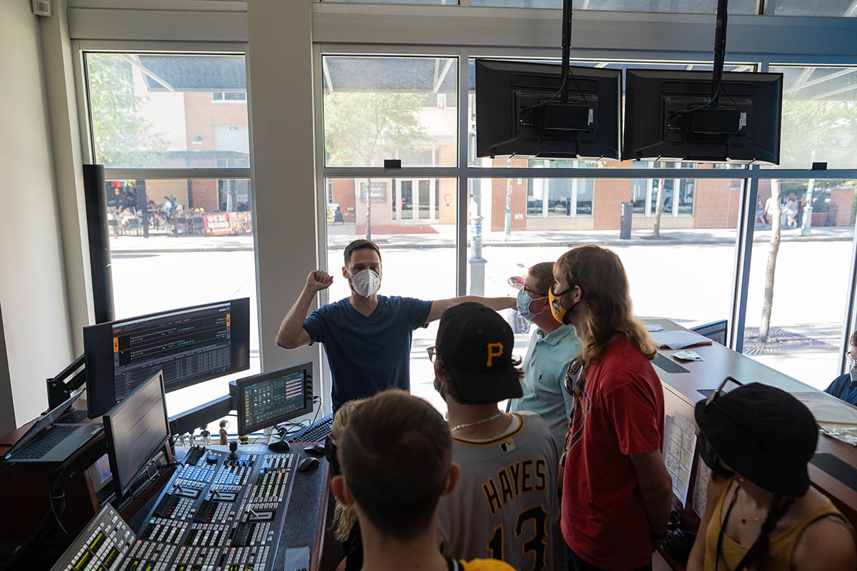 Point Park students get a behind-the-scenes tour of AT&T SportsNet broadcasting facilities. Photo | Randall Coleman