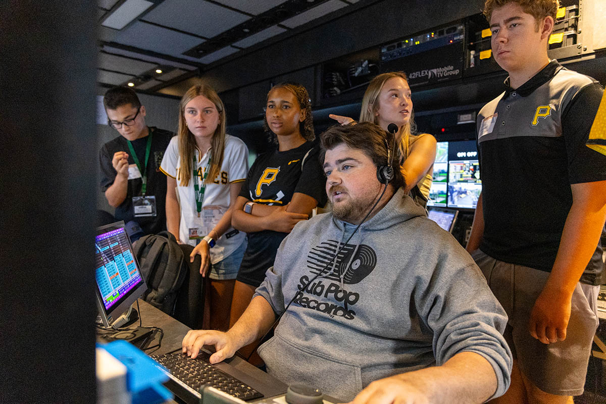 Students get a behind-the-scenes tour at SportsNet Pittsburgh. Photo | Kyle Archer