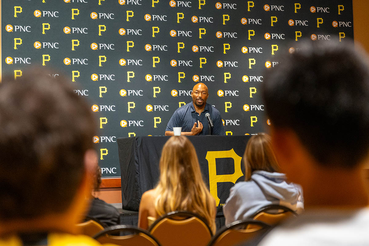 Kevin Young, radio and TV color analyst for the Pittsburgh Pirates, speaks to students.  Photo | Paul Koontz