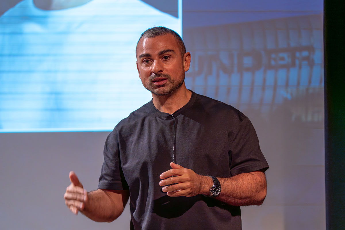 Yassine Saidi presents in the GRW Theatre.