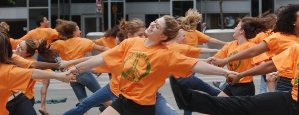 Point Park dancers stage flash mob peace demonstration. Pittsburgh Post-Gazette