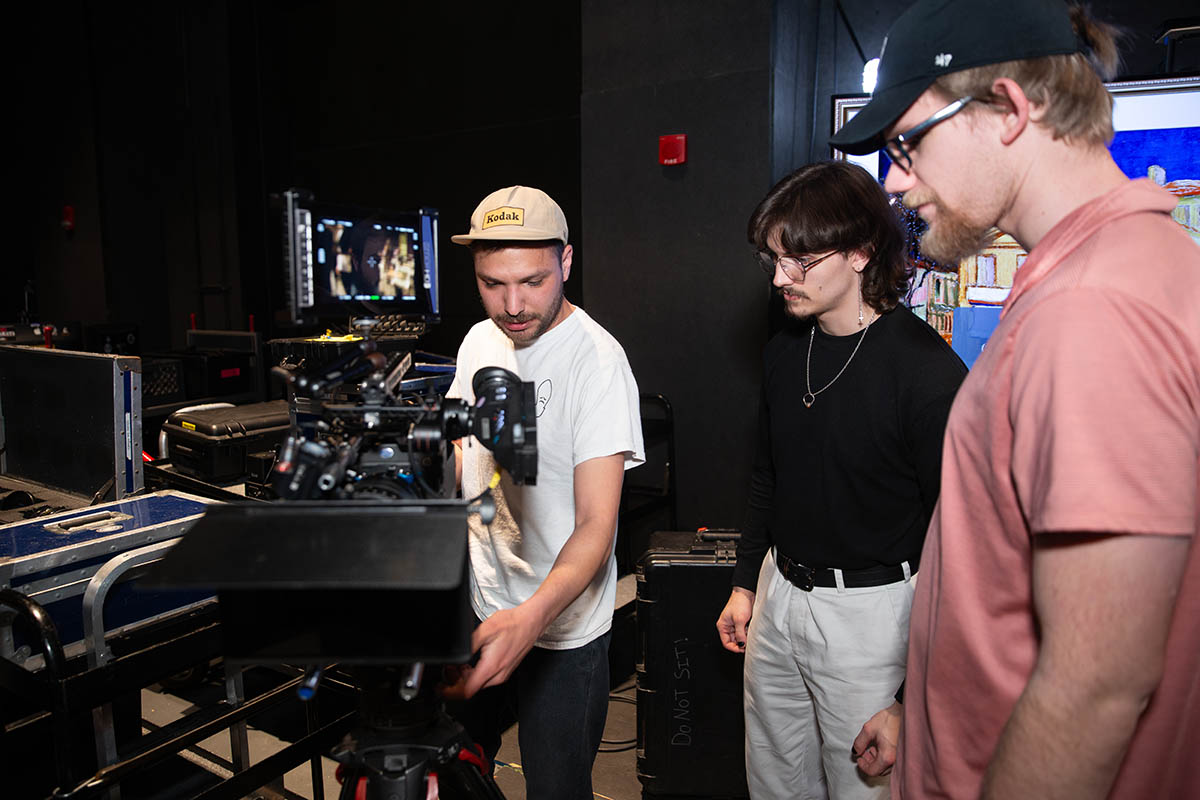 Point Park cinema arts students gain hands-on experience at the Professional Camera Workshop. Photo | Randall Coleman