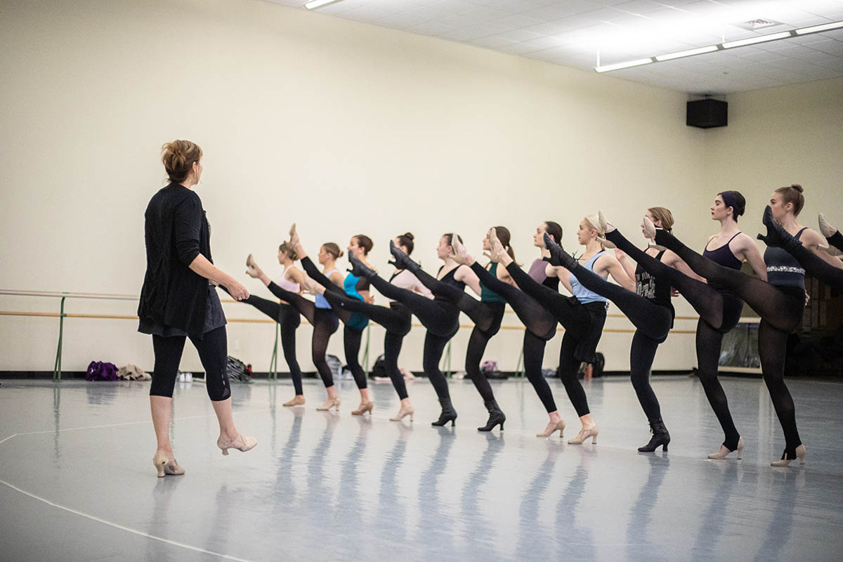 Alumna and former Rockette Eileen Grace hosted a Precision Jazz and Kick Line Workshop in the George Rowland White Performance Center. Photo | Hannah Johnston