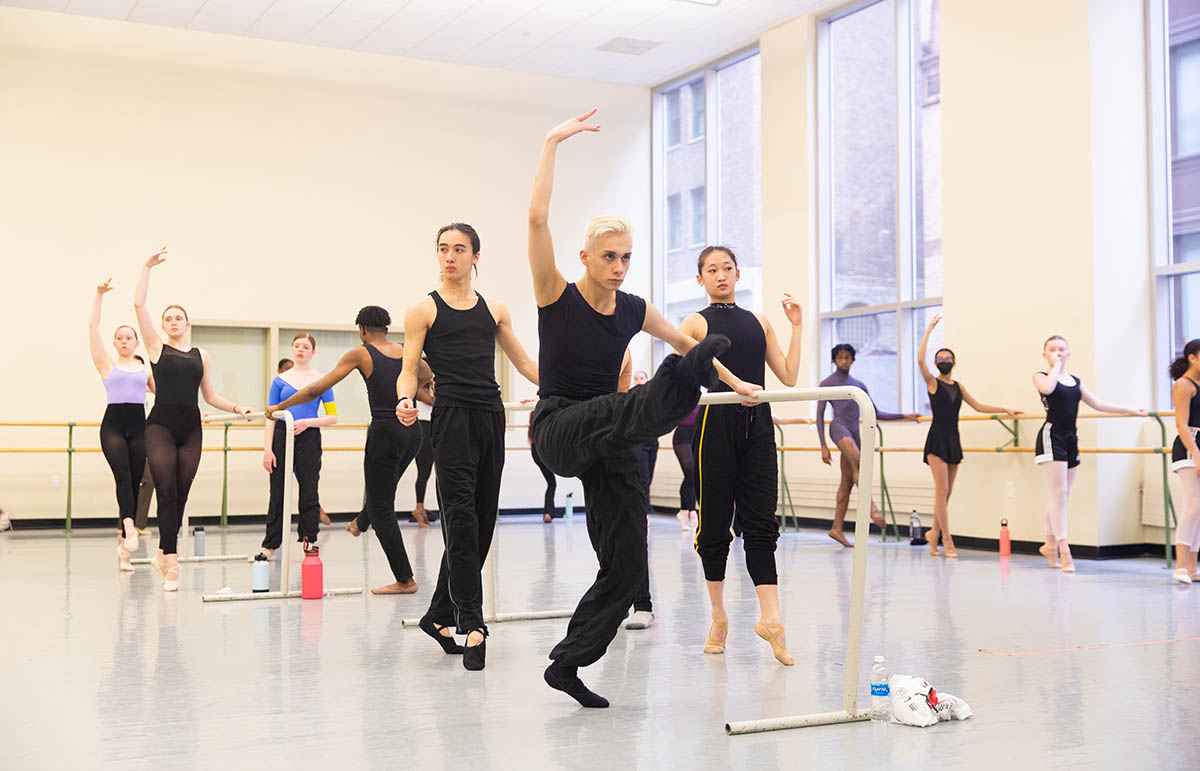 Complexions Contemporary Ballet master class. Photo | Randall Coleman