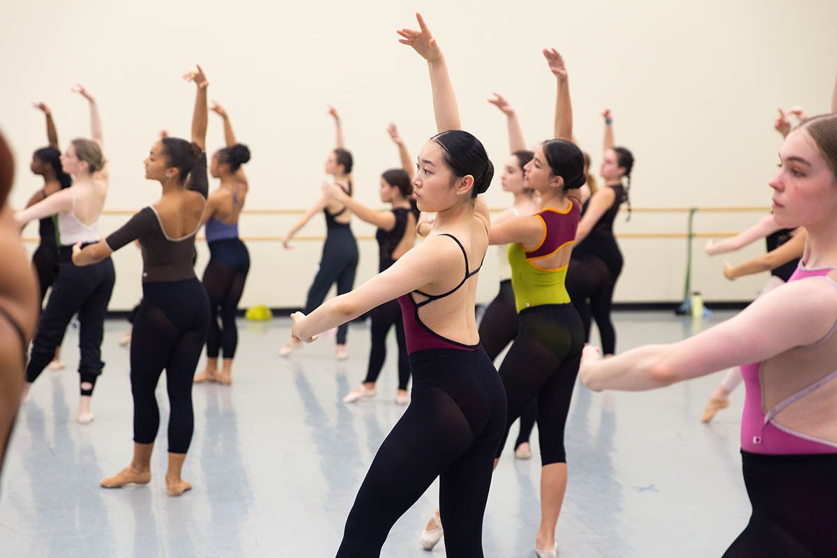 Complexions Contemporary Ballet master class. Photo | Randall Coleman