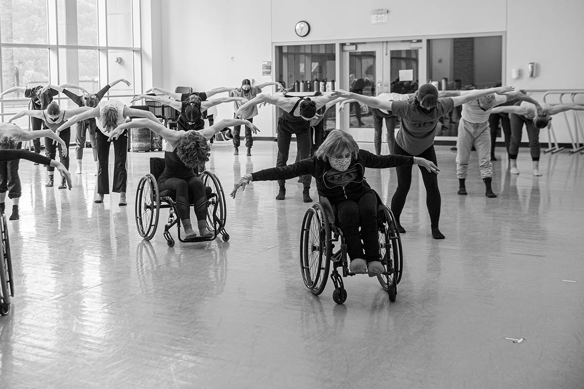 Dancing Wheels Company hosted a class with Point Park students. Photo | John Altdorfer