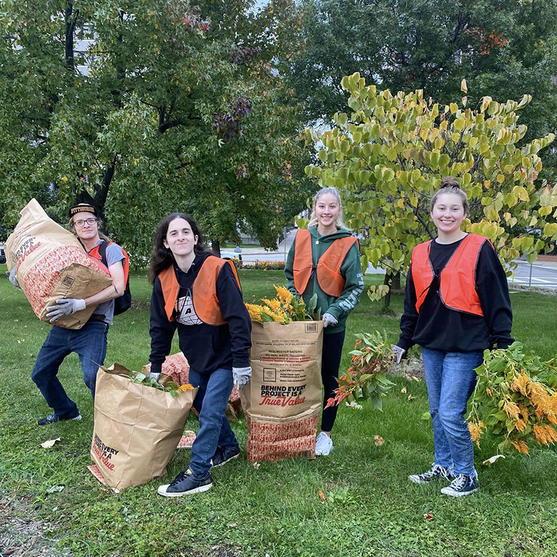 HSO students assisted the Western Pennsylvania Conservancy with a de-planting project at Point State Park. Submitted photo.