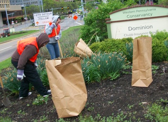 Club Members Helping the Community