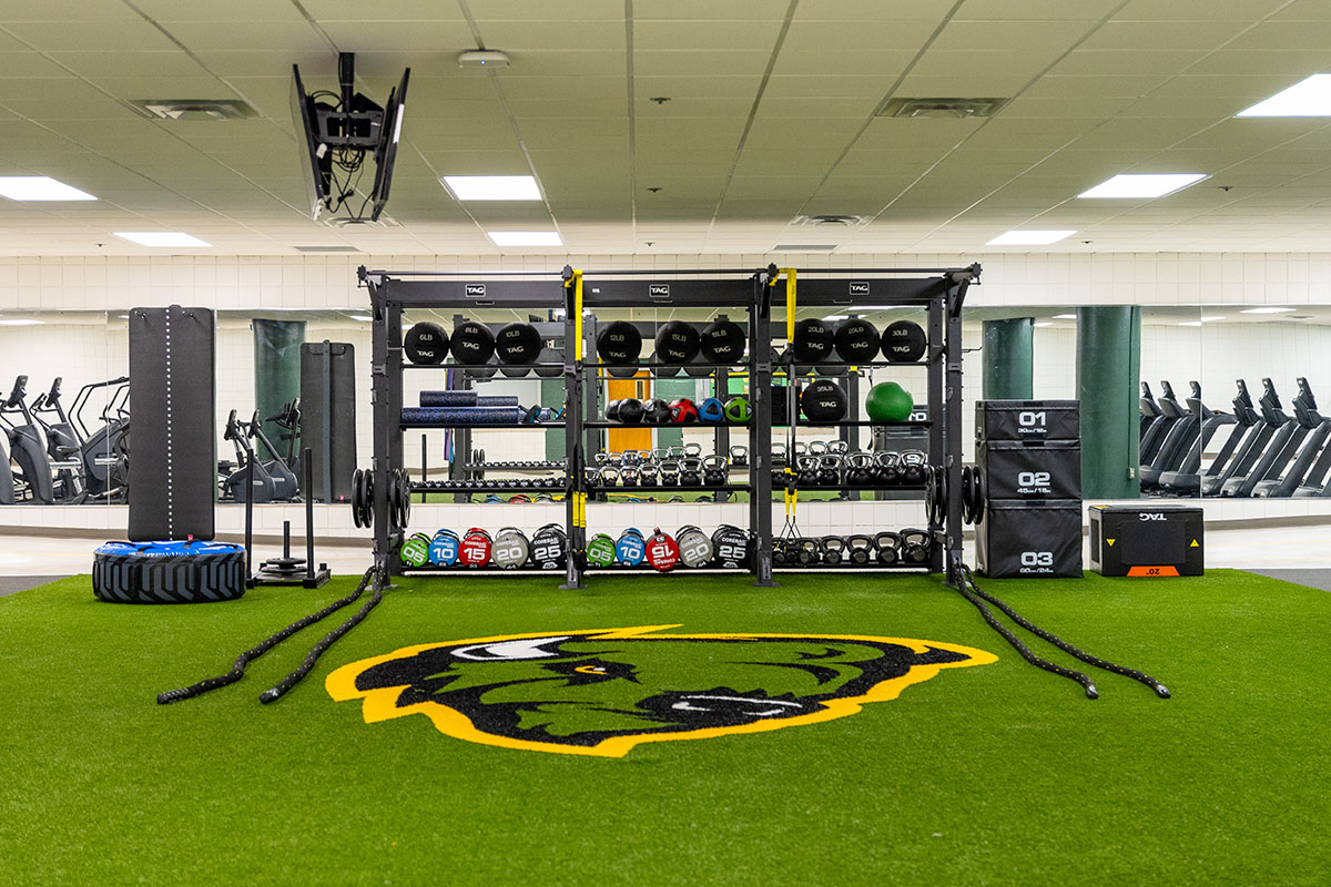 The fitness center contains aerobic and weightlifting equipment.
