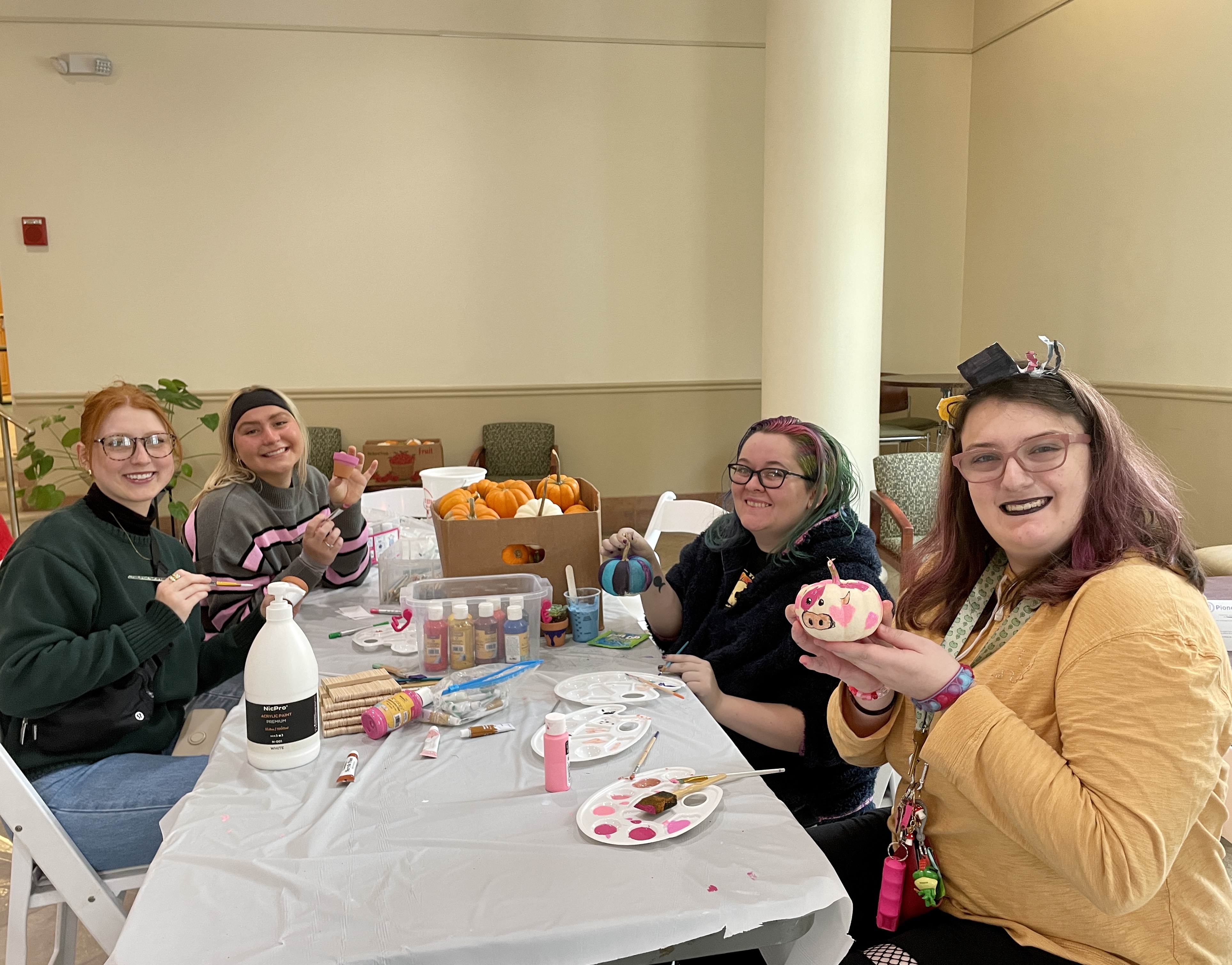 Pumpkin Painting & Contest