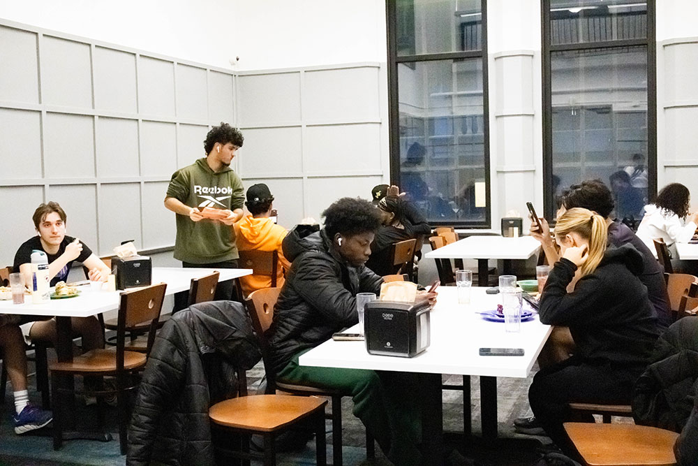 1000_Cafeteria-3.jpg