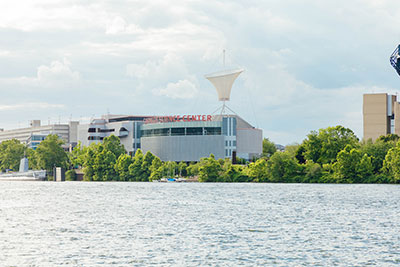 Carnegie-Science-Center_400.jpg